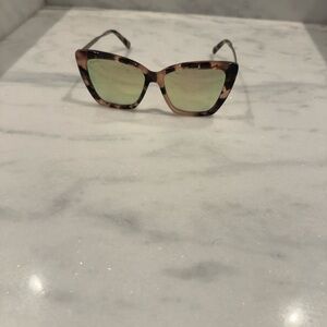 Diff Eyewear Tortoise Shell Sunglasses